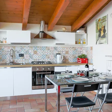 Apartment Mamma Mia By Design